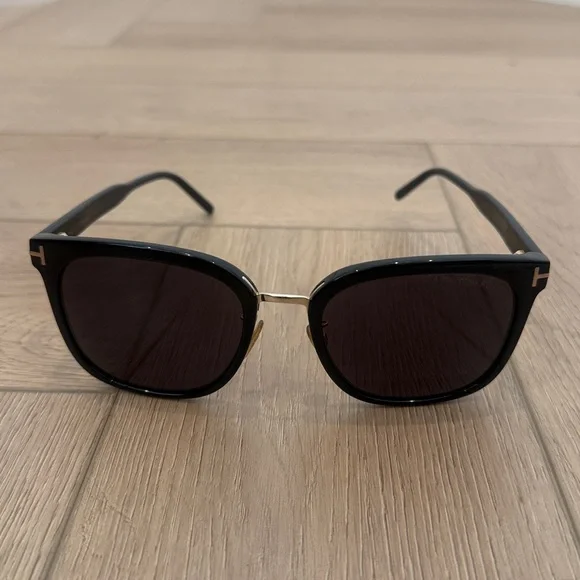 Tom Ford Classic Sunglasses TF 639-K 01A 57